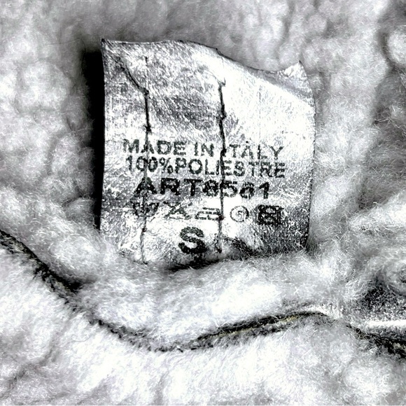 Grey Faux Shearling Sherpa Fleece Vest Asymmetrical Zipper Size Small by Nicole - Picture 15 of 16